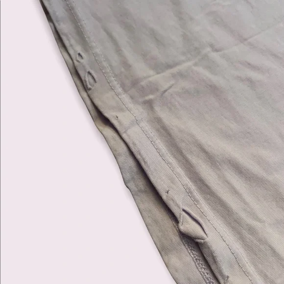 Almost 30 Not Alone Tee Women’s Size Large Purple T-Shirt Dazey LA Collab NEW - Picture 7 of 7